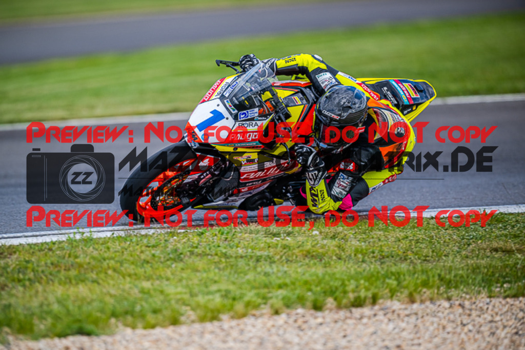 MaZZes_FotoMatrix_220506_92697 | Fotograf Mathias Schmid
Sportfotograf,
Eventfotograf,
Hochzeitsfotograf,
Portraitfotograf