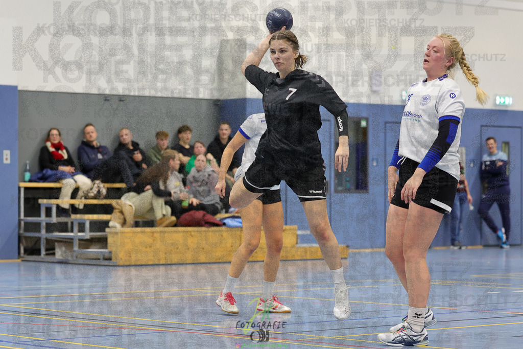 Frauen 2. Bezirksklasse, SG Rechtenbach - HSG Kleenheim/Langgöns III | Frauen 2. Bezirksklasse, SG Rechtenbach - HSG Kleenheim/Langgöns III am 16.11.2024 in Rechtenbach (Sporthalle Rechtenbach)Photo © 2024 - Jörg Heinrich - Realisiert mit Pictrs.com
