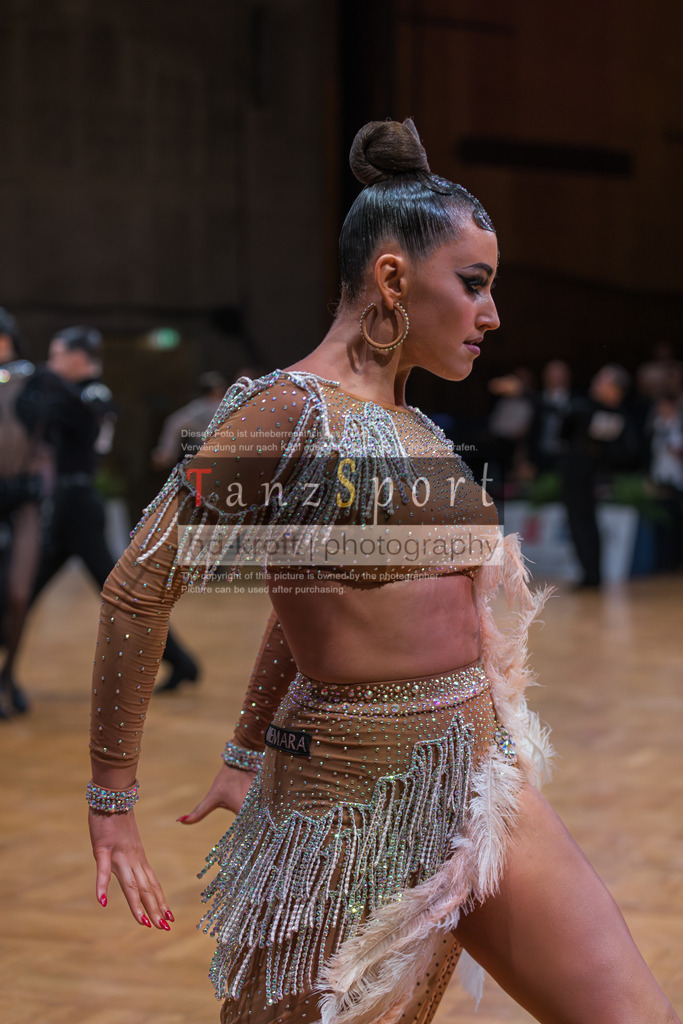 20250820_WDSF Open Lat Youth_3065 | Tanzsportbilder, Standardtanz, Lateintanz, WDSF, DTV, LTVB, dancecomp, goc, hessen tanzt, blaues band der spree, walzer, tango, wiener walzer, slowfox, quickstepp, samba, rumba, cha-cha-cha, paso doble. jive, hd-kroft photography, turniertanzsport