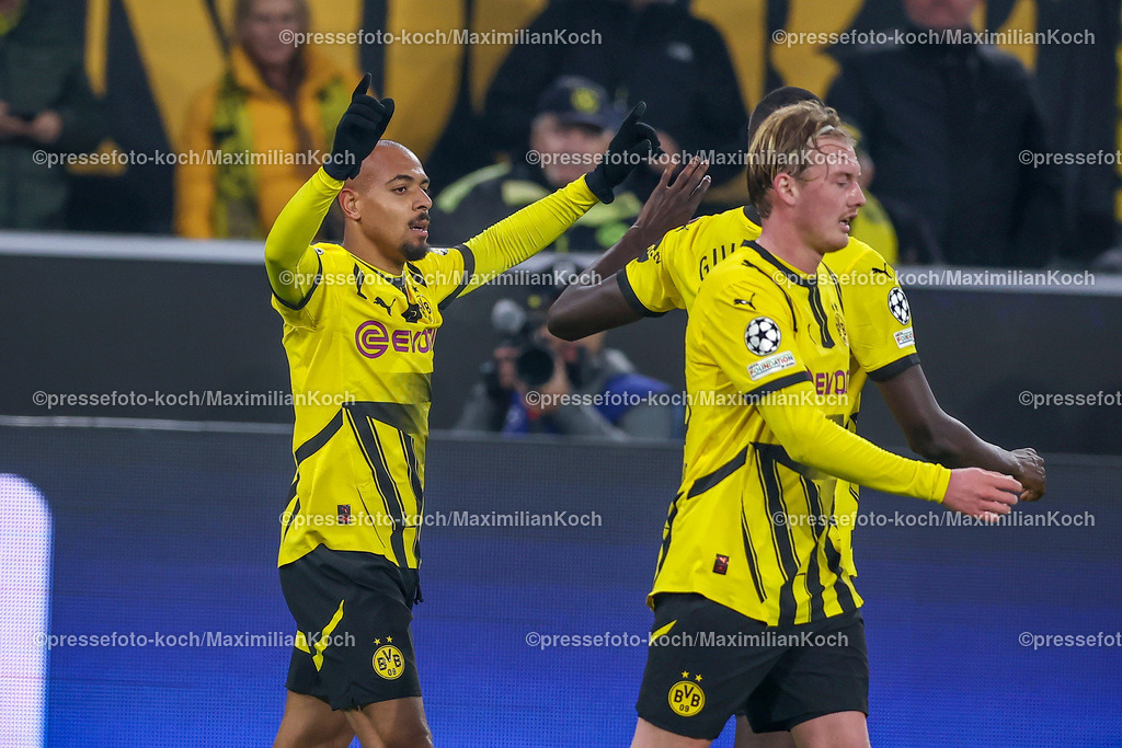 BVB05112401050 | 05.11.2024, Fußball, UEFA Champions League, Borussia Dortmund - SK Sturm Graz, 4. Spieltag, Signal Iduna Park, Saison 2024 2025: Torschuss Torjubel zum nach dem 1:0 durch Donyell Malen (BVB #21)