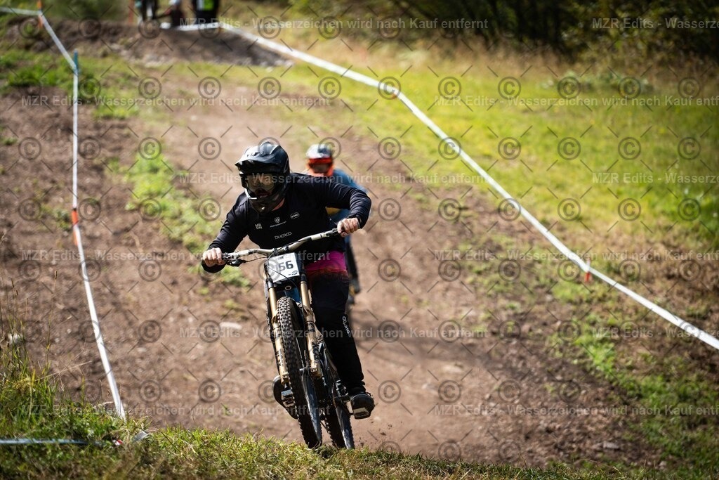 x-108 | mzredits - Realisiert mit Pictrs.com