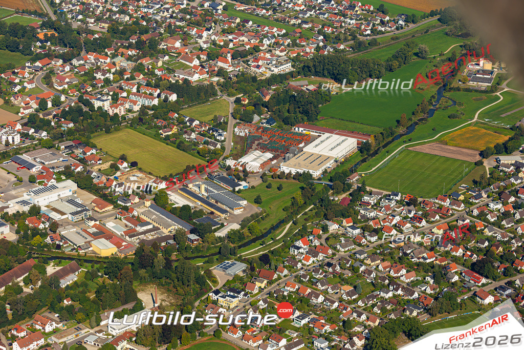 Das Luftbild der Stadt Aichach wurde 2021 vom Flugzeug heraus erstellt (keine Drohne) Aufnahmehöhe ca.450 Meter- hohe Bildauflösung und Druck-Qualität garantiert!