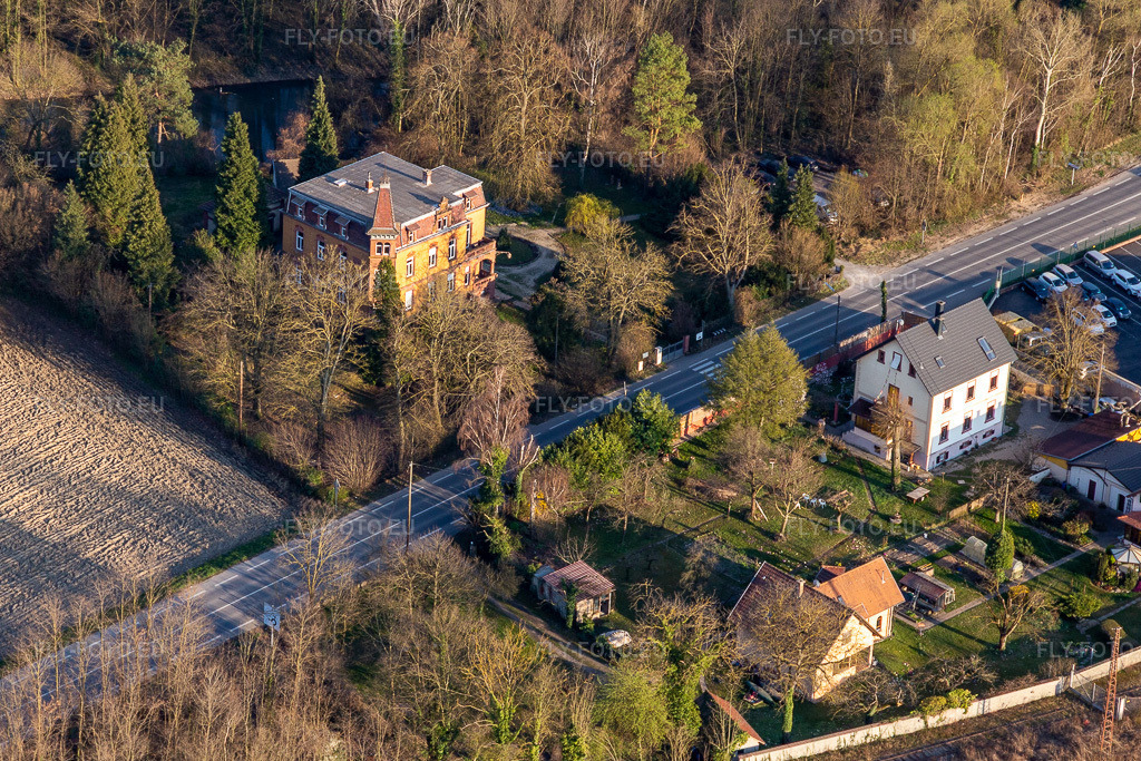Vue aérienne: Grand Claude Jean-Mathieu à Lauterbourg dans le département Bas Rhin, France. Photo: IMG_130998.jpg prise le 22/03/2022 par Werner Riehm/FLY-FOTO.euRésolution de l'original: 4567 x 3044 pxEtude de Maitre Jean-Mathieu GROSCLAUDE | Notaire \xe0 Lauterbourg dans le Bas-rhin 67