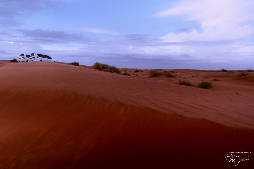 Al Salam Desert Camp, Al Qabil, Bidiyya, Oman | Herzlich willkommen auf meiner Seite! Ich bin Elke Wallnisch, Deine Fotografin für lichtstarke Momente. Der Name steht für alles, was mich mit der Fotografie verbindet: Das Licht und seine machtvolle Wirkung auf eine Situation oder unsere Stimmung - Realisiert mit Pictrs.com