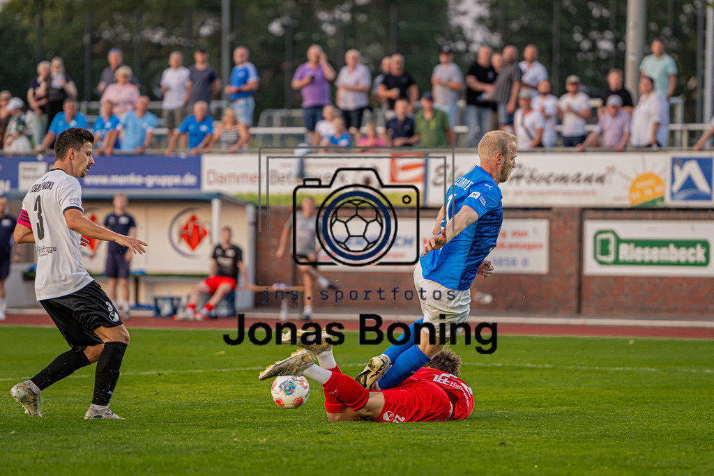 Fußball I Herren I Saison 2026-2027 I Oberliga Niedersachsen  I 2. Spieltag I BW Lohne - SC Spelle-Venhaus I 31081 | jns.sportfotos - Realisiert mit Pictrs.com