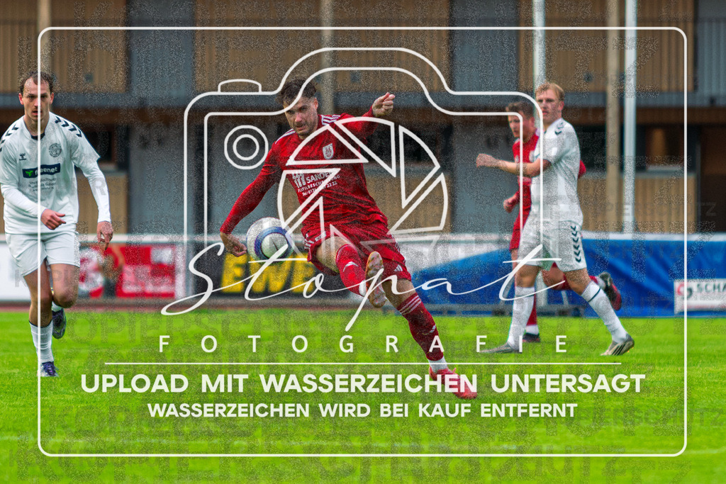 Bezirksliga Herren LG - TV Jahn Schneverdingen II vs. Buchholzer FC | Niklas Goelitzer (TV Jahn Schneverdingen II #10); Bezirksliga Herren LG - TV Jahn Schneverdingen II vs. Buchholzer FC am 15.05.26 in Osterwald-Stadion, Schneverdingen - Realisiert mit Pictrs.com