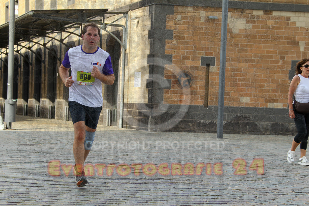 250920_1537_EV4_9305 | Sportfotografie im Rhein-Sieg Kreis, Köln, Bonn, NRW, Rheinland Pfalz, Hessen, etc. Unser Tätigkeitsfeld umfasst den Laufsport vom Volkslauf über den Marathon, Duathlon, Triathon bis zum Ultralauf wie Kölnpfad Ultra oder Schindertrail.