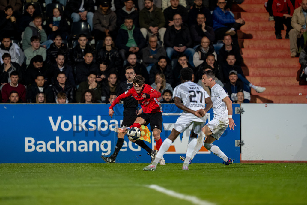 SG Sonnenhof Großaspach vs. SGV Freiberg, Fussball, Regionalliga Suedwest, 30. Spieltag, 22.04.2026 | Elias Rahn (SG Sonnenhof Großaspach, #08),SG Sonnenhof Großaspach vs. SGV Freiberg, Fussball, Regionalliga Suedwest, 30. Spieltag, 22.04.2026