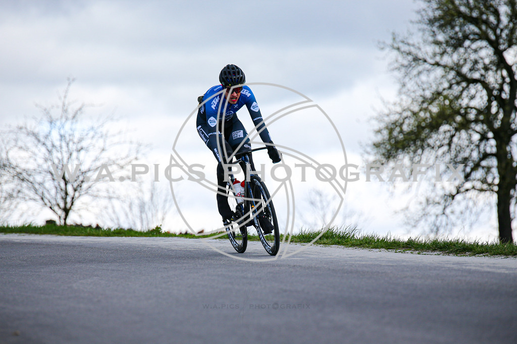 ..... | LEONDING,AUSTRIA,24.März.24 - 63.Radsaisoneröffnungsrennen Leonding Road Cycling League , Image shows: 
Photo: WAPICS / Andreas Willdoner