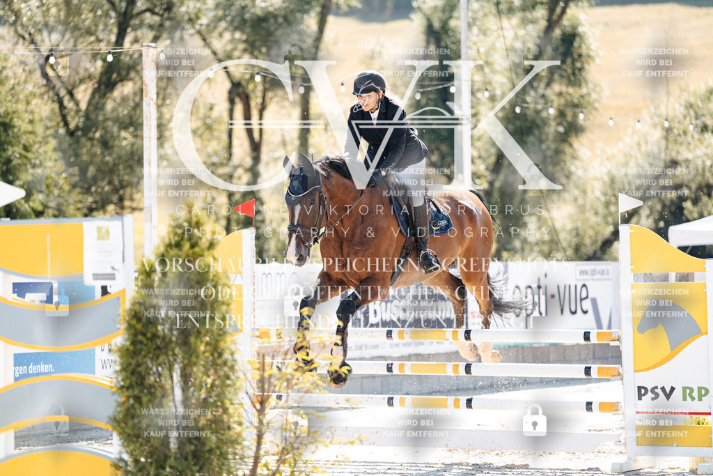 CK907748 | Turnierfotografie Pferdefotografie Trier Rheinland-Pfalz Pferdesport Reitsport Tierfotografie Sportfotografie Pferdevideo Pferdevideografie Equestrianvideography equestrianphotography  - Realisiert mit Pictrs.com