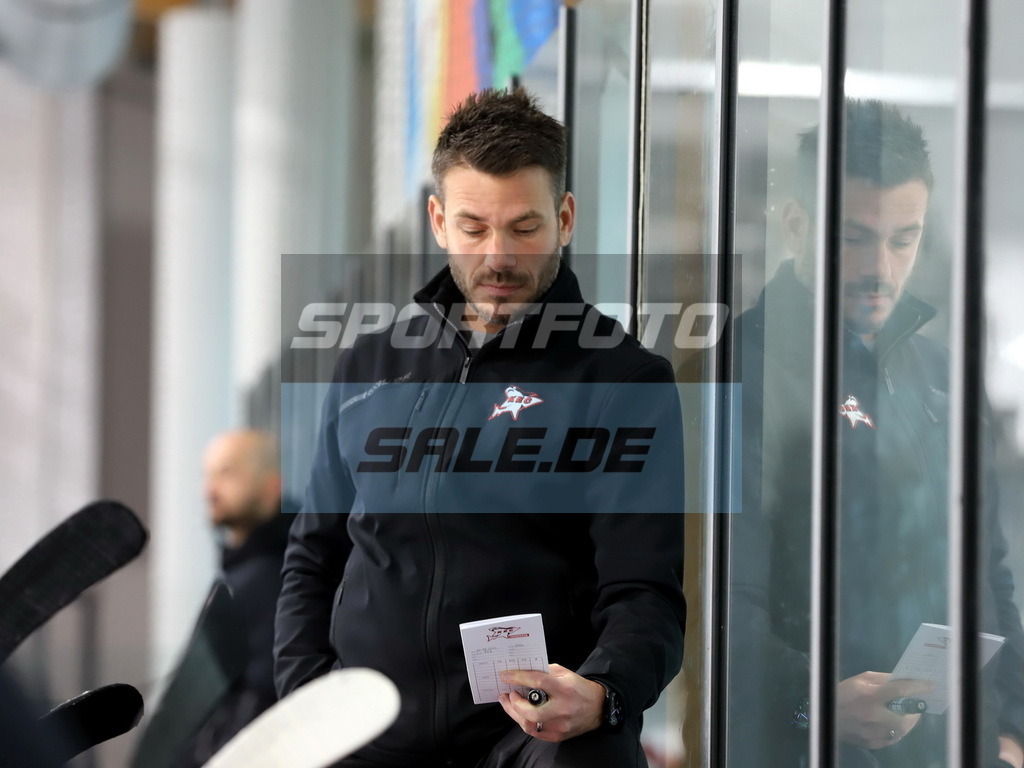 Patrick Strauch - HC KEC | Patrick Strauch - HC KEC - Realisiert mit Pictrs.com