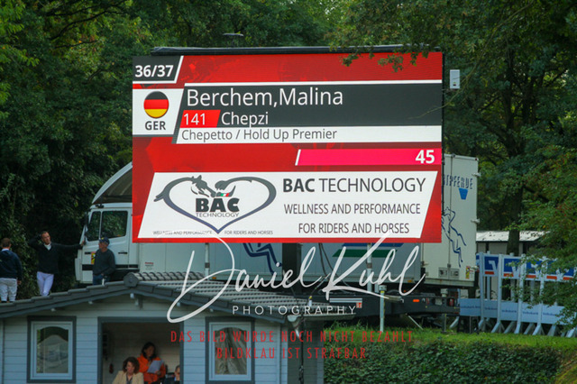 DKP40569 | Turniersportfotografie; Pferdefotografie; Dressurfotografie