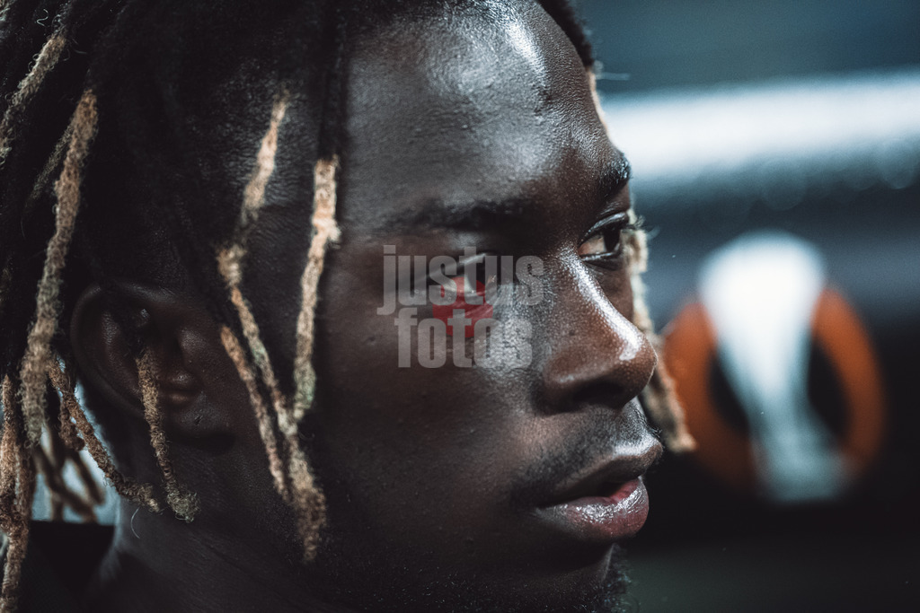 Fußball | Herren | Saison 2023/2024 | Play-Offs Europa League | FC Shakhtar Donetsk (UKR) vs. Olympique Marseille (FRA) | 15.02.2024 | Bamo Meité (#18, Olympique Marseille) Nahaufnahme