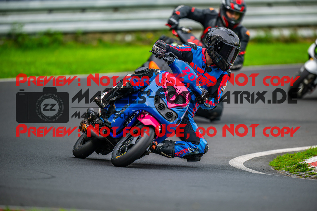 MaZZes_FotoMatrix_230827_4170 | K2