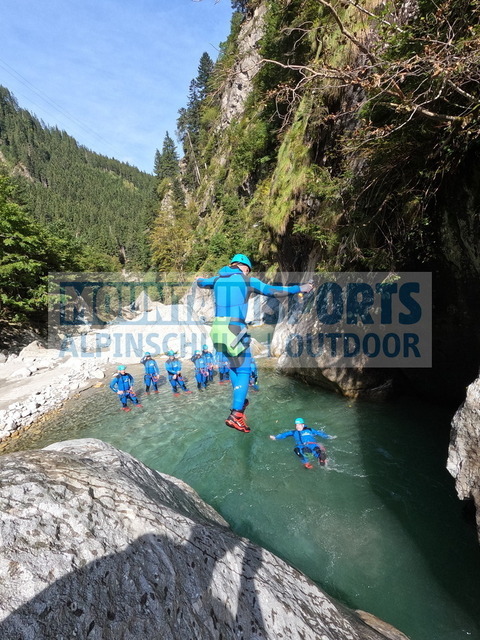 GOPR6620 | Bestelle die Bilder deines Berg- oder Wasser-Abenteuers mit Mountain Sports bequem von zu Hause aus direkt über unseren Online Fotoshop von pictrs.com. - Realisiert mit Pictrs.com
