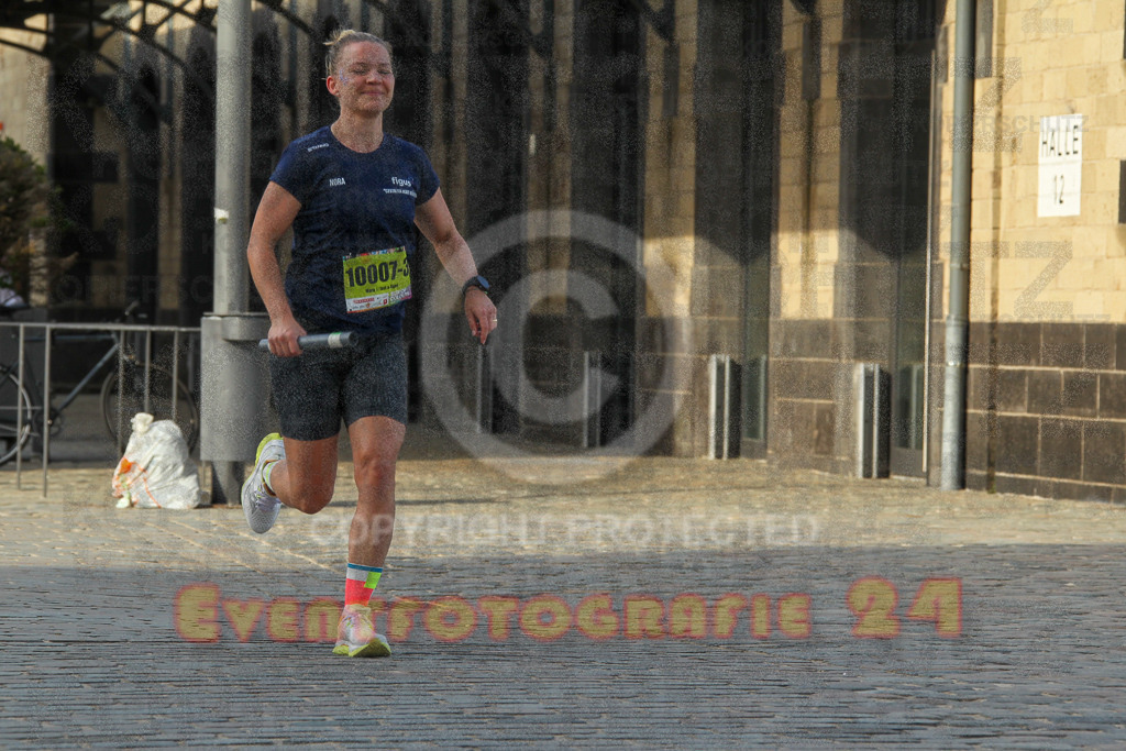250920_1601_EV4_9659 | Sportfotografie im Rhein-Sieg Kreis, Köln, Bonn, NRW, Rheinland Pfalz, Hessen, etc. Unser Tätigkeitsfeld umfasst den Laufsport vom Volkslauf über den Marathon, Duathlon, Triathon bis zum Ultralauf wie Kölnpfad Ultra oder Schindertrail.