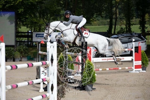 2B4A1296 | pixelfaenger - Realisiert mit Pictrs.com