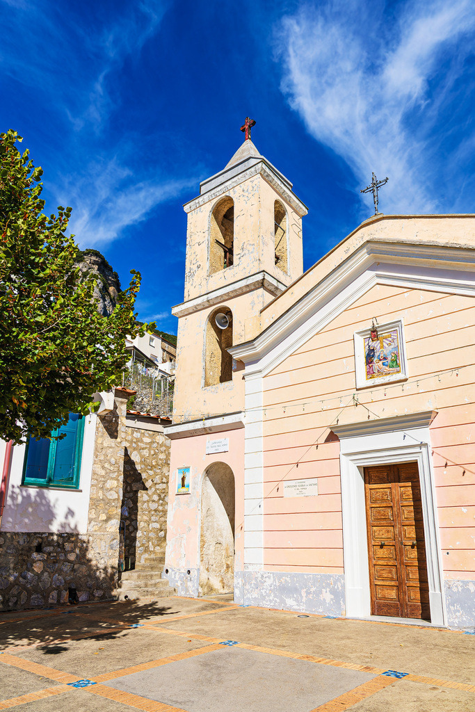 Die Kirche Santa Croce in Nocelle bei Positano an der Amalfiküste | Die Kirche Santa Croce in Nocelle bei Positano an der Amalfiküste.