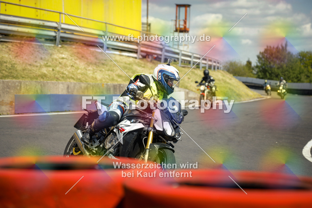 OBK_Mai_Martina_Markus-11181 | Hier findet Ihr Bilder von Touristenfahrten auf der Nürburgring Nordschleife oder von anderen Veranstaltungen die ich besucht habe. Viel Spass beim Durch Schauen 