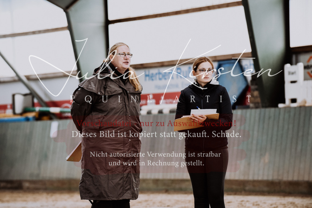 DSC_6829 | Pferde- und Turnierfotografie in Westsachsen. Pferdeportraits, Auftragszeichnungen und intuitive Kunst.