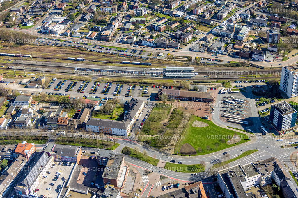 Wesel240310509 | Luftbild, Hbf Hauptbahnhof und Franz-Etzel-Platz, Ausbau der Betuweroute und Betuwe-Linie Eisenbahnstrecke, Wesel, Nordrhein-Westfalen, Deutschland