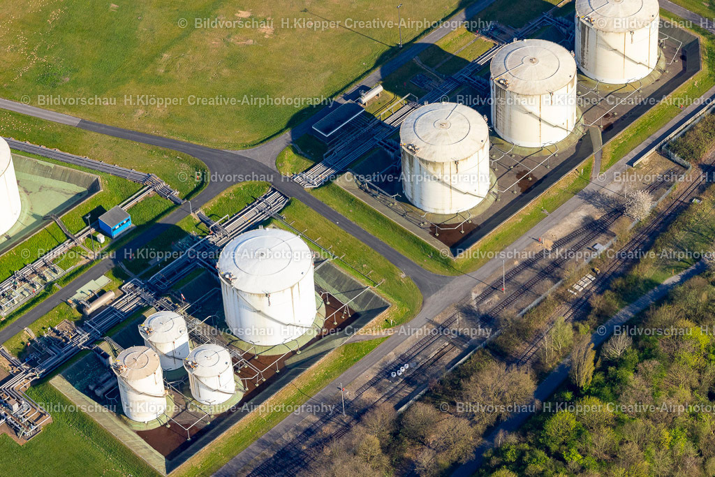 Luftbilder Duisburg-8980 | Luftbild Chemiekalien - Hochtanklager in Baerl - Realisiert mit Pictrs.com