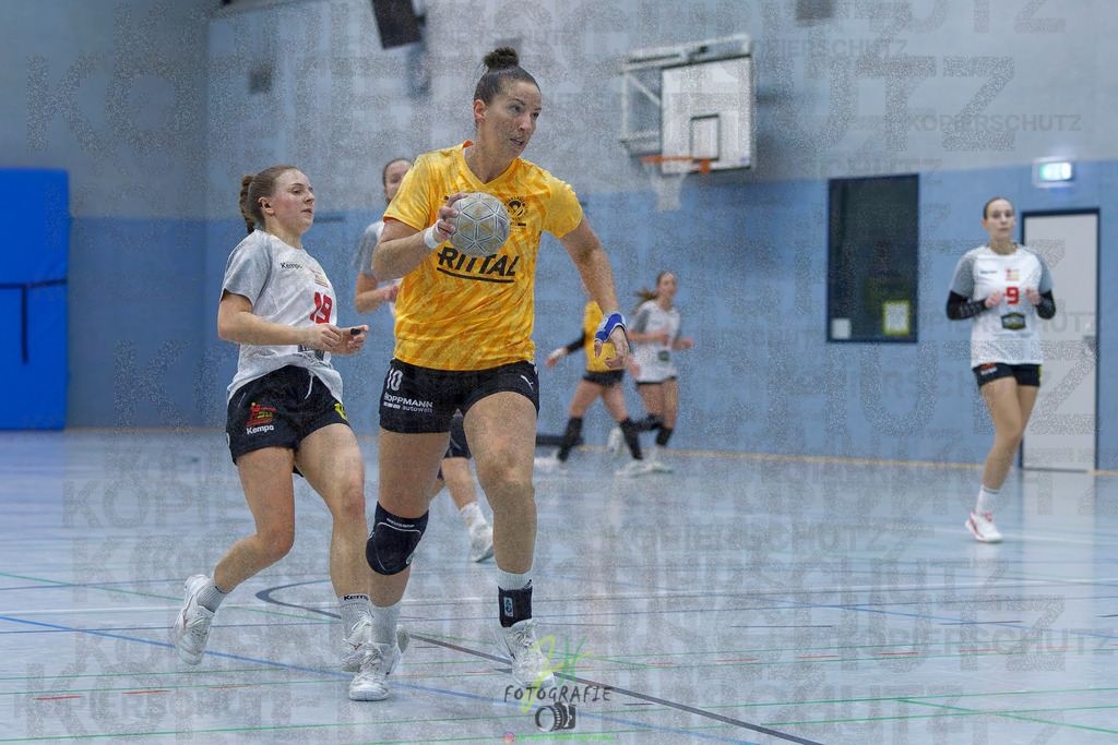 Frauen Oberliga Mitte (HHV); HSG Eibelshausen/Ewersbach - HSG Wettenberg II | Frauen Oberliga Mitte (HHV); HSG Eibelshausen/Ewersbach - HSG Wettenberg II am 13.12.2025 in Steinbrücken (Sporthalle am Hammerweiher)Photo © 2025 - Jörg Heinrich - Realisiert mit Pictrs.com