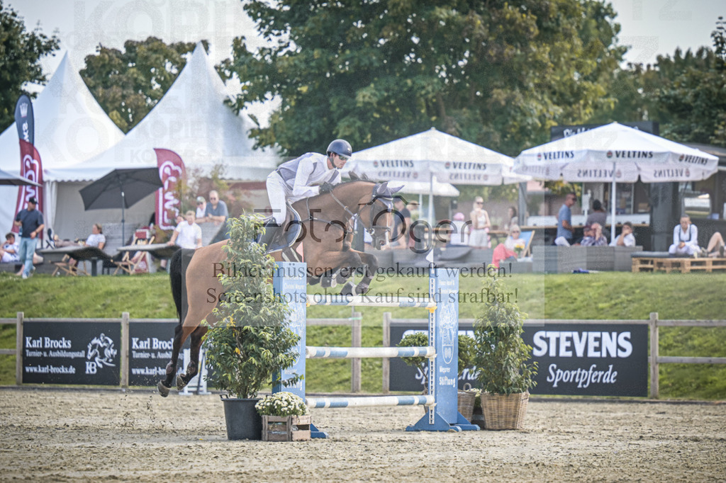 DOS_0527 | Entdecke hochwertige Reitturnierfotos von Foto Oger. Professionell, emotional und authentisch – jetzt Lieblingsmomente im Shop bestellen.Deutschlandweite Turnierfotografie. - Realisiert mit Pictrs.com