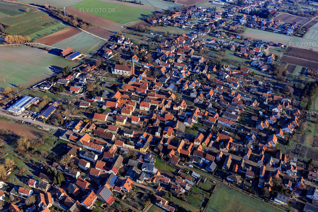 Luftbild: Dorfansicht aus Südwesten in Kapsweyer im Bundesland Rheinland-Pfalz in Deutschland. Foto: IMG_124097.jpg vom 11.01.2021 durch Werner Riehm/FLY-FOTO.de