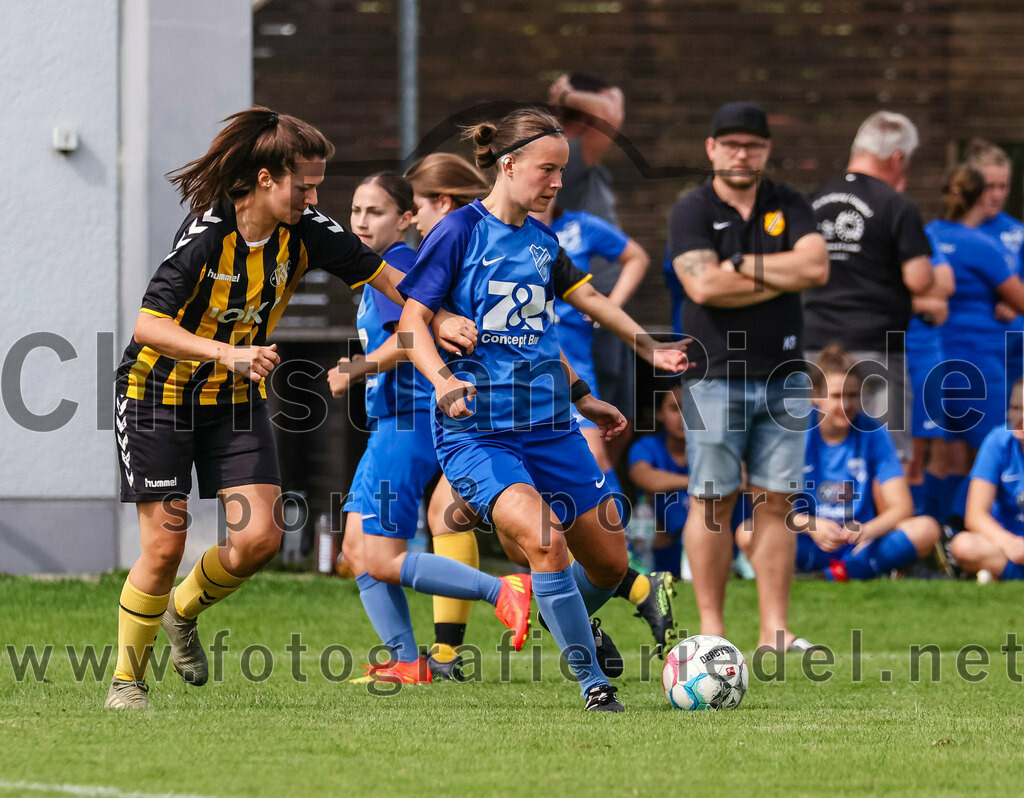 2023-09-03_134_Teamware_Cup_2023 | Oberding, Deutschland, 03.09.2023:
Fußball, TS Teamwear Cup 2023, Vorrunde, FC Schwaig gegen FC Langengeisling, Endergebnis: 

Foto: Christian Riedel / fotografie-riedel.net
