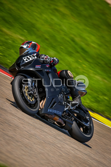 0039-250807SR-037_39 | Deine Full-Service-Agentur für ✔️Videoproduktionen und ✔️Motorsportfotografie Jetzt Angebot anfragen!