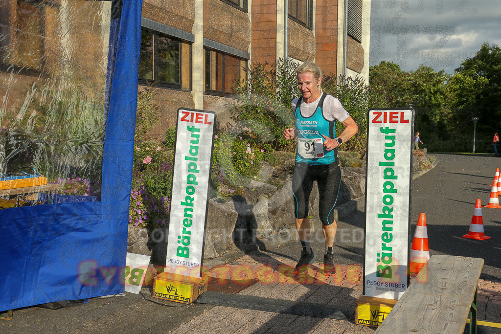 250801_1910_EX1_7219 | Sportfotografie im Rhein-Sieg Kreis, Köln, Bonn, NRW, Rheinland Pfalz, Hessen, etc. Unser Tätigkeitsfeld umfasst den Laufsport vom Volkslauf über den Marathon, Duathlon, Triathon bis zum Ultralauf wie Kölnpfad Ultra oder Schindertrail.