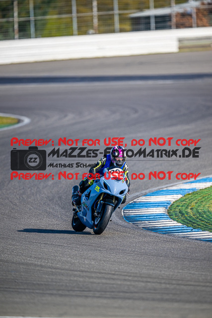 MaZZes_FotoMatrix_230410_2930 | INST