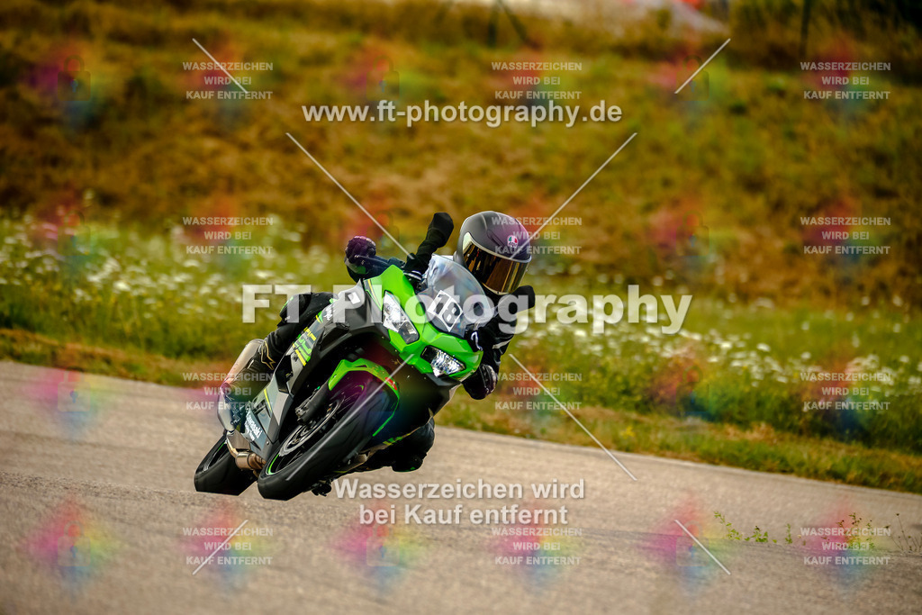 Chambley Juli-0978 | Hier findet Ihr Bilder von Touristenfahrten auf der Nürburgring Nordschleife oder von anderen Veranstaltungen die ich besucht habe. Viel Spass beim Durch Schauen 