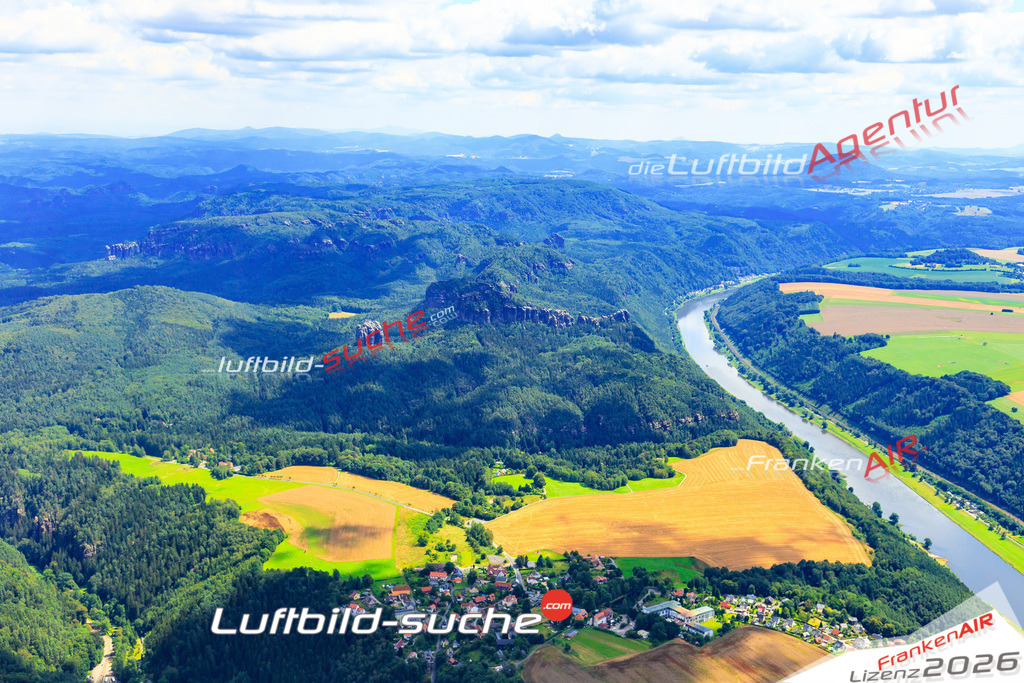 Die Luftaufnahme der Stadt Bad Schandau wurde vom UL-Flugzeug heraus erstellt ( keine Drohne )- hohe Auflösung für beste Qualität