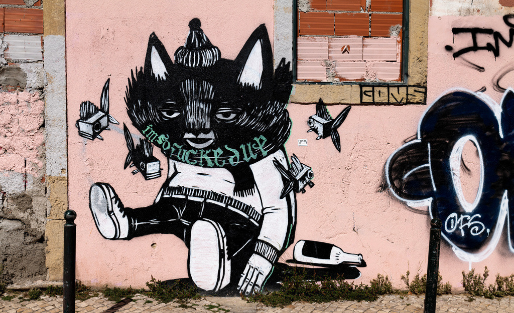 Grafitti in Lissabon | Grafitti in Lissabon in Portugal. - Realisiert mit Pictrs.com