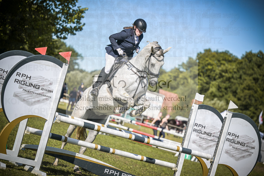 DOS_0707 | Entdecke hochwertige Reitturnierfotos von Foto Oger. Professionell, emotional und authentisch – jetzt Lieblingsmomente im Shop bestellen.Deutschlandweite Turnierfotografie. - Realisiert mit Pictrs.com
