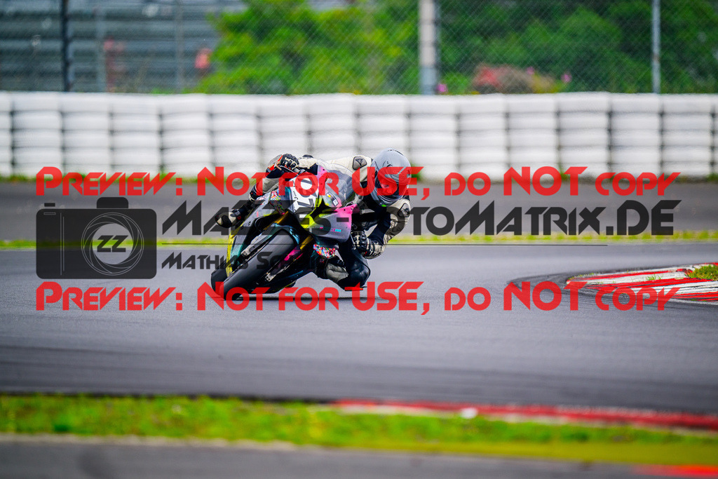 MaZZes_FotoMatrix_240804_6007705_8581 | Fotograf Mathias Schmid
Sportfotograf,
Eventfotograf,
Hochzeitsfotograf,
Portraitfotograf