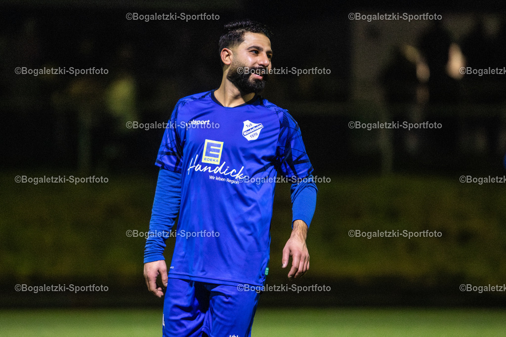 Kreispokal DU/MH/DIN, Achtelfinale, TuS Mündelheim - VfB Speldorf, Duisburg, Germany | 16.01.2026, Fussball, Kreispokal DU/MH/DIN, TuS Mündelheim - VfB Speldorf: Hussein Hamdan (TuS Mündelheim #14) im Portrait - Realisiert mit Pictrs.com
