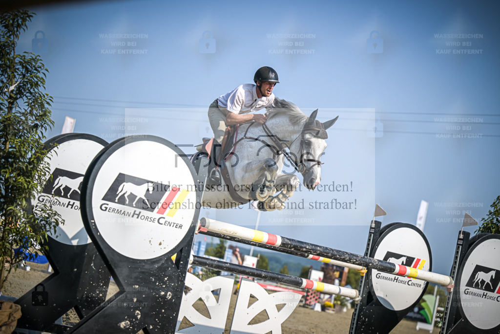 DOS_1240 | Entdecke hochwertige Reitturnierfotos von Foto Oger. Professionell, emotional und authentisch – jetzt Lieblingsmomente im Shop bestellen. - Realisiert mit Pictrs.com