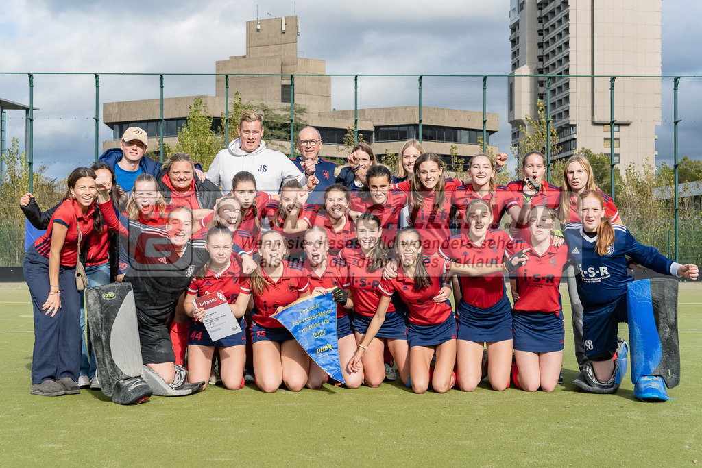 HK_20231022_106241 | Finale Deutsche Meisterschaft Feld WU16 Uhlenhorst Mülheim - Düsseldorfer HC am 22.10.2023 DHC, Düsseldorf ,