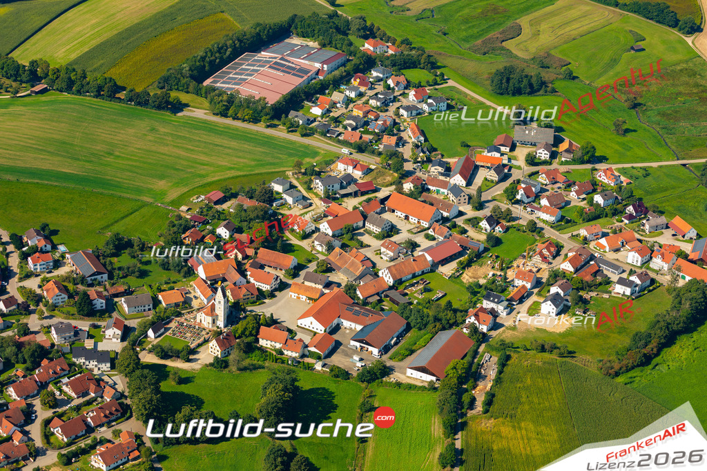 Das Luftbild zeigt : Tödtenried Sielenbach - Die Luftaufnahme wurde 2024 vom UL-Flugzeug aus erstellt ( keine Drohne ) - Hochauflösende Luftaufnahme - Für grossformatige Ausdrucke geeignet. Die Geschenkidee !Mit Lizenz und Bildrechte bestellbar