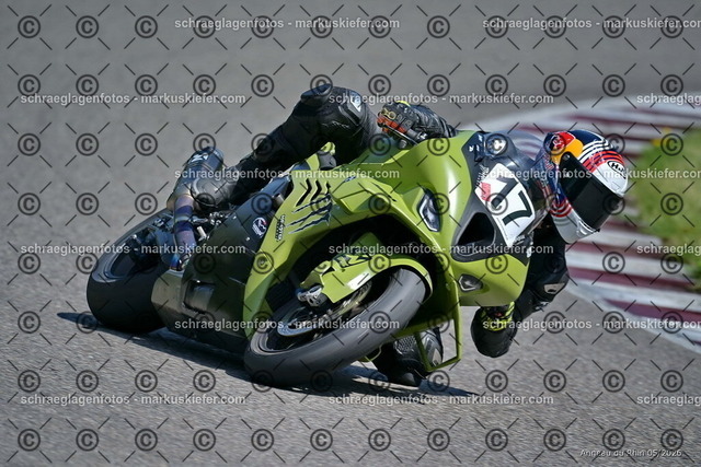 26BT02-1116 | markuskiefer.com - Realisiert mit Pictrs.com