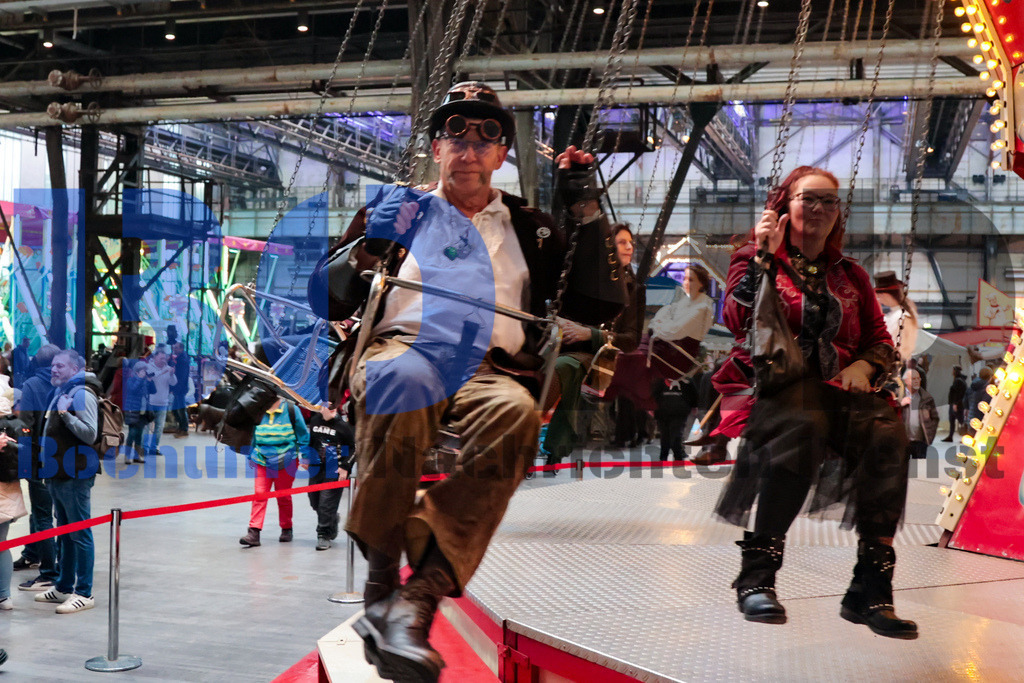 Historischer Jahrmarkt in der Jahrhunderthalle - Steampunk {date} -  | {headline}



(Foto: Sebastian Sendlak / BOND)

 - Realisiert mit Pictrs.com