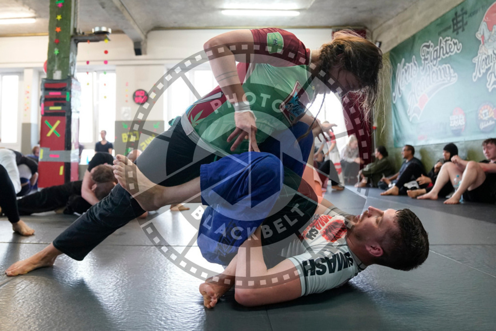 20240413PBB7321 | Fighters compete during the Grapplethon 24hours of rolling for a reason in Hamburg, Germany, on April 13, 2024.