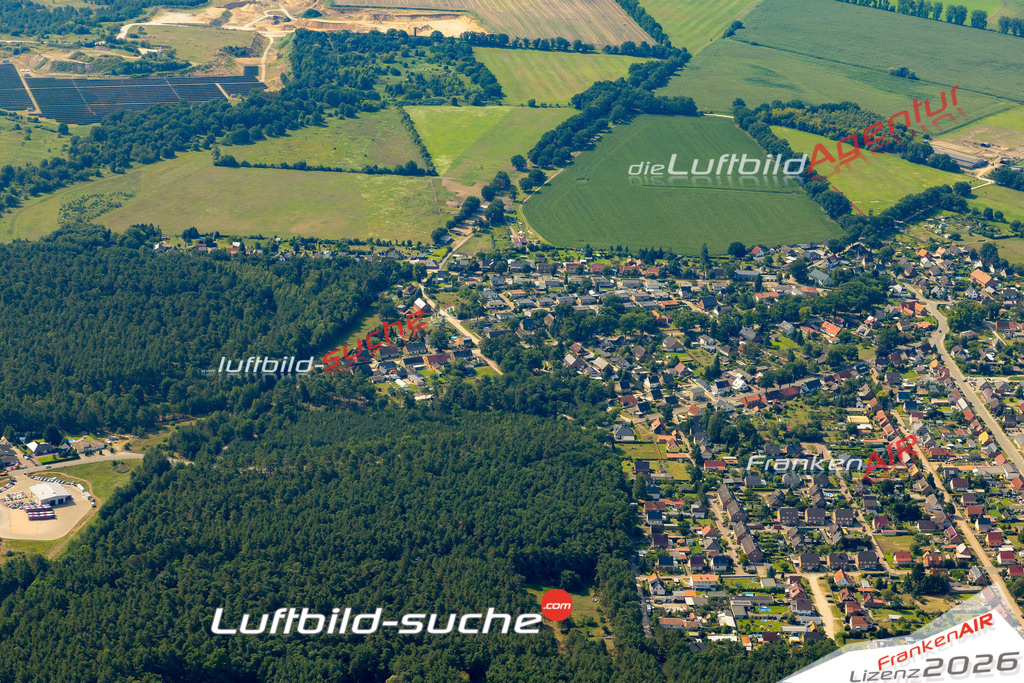 Techentin Ludwigslust Bild- Das Luftbild wurde 2025 vom UL-Flugzeug heraus erstellt ( keine Drohne bzw. Drohnenaufnahme ) - Hochauflösende Luftaufnahme -Nicht vergleichbar mit Google Maps oder Satelittenbilder- Die Geschenkidee !Mit Lizenz und Bildrechte bestellbar - CC