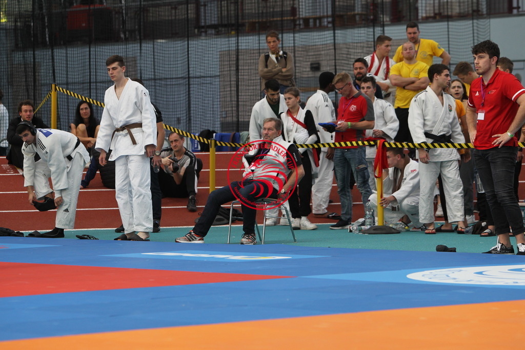 JT6F0284 | Fotos vom Adler Cup - Pictures from Adler Cup

Hier findet Ihr alle Eindrücke und großen Momente der Adler Cup Wochenenden. Here you will find all impressions and great moments of the Adler Cup weekends. - Realisiert mit Pictrs.com