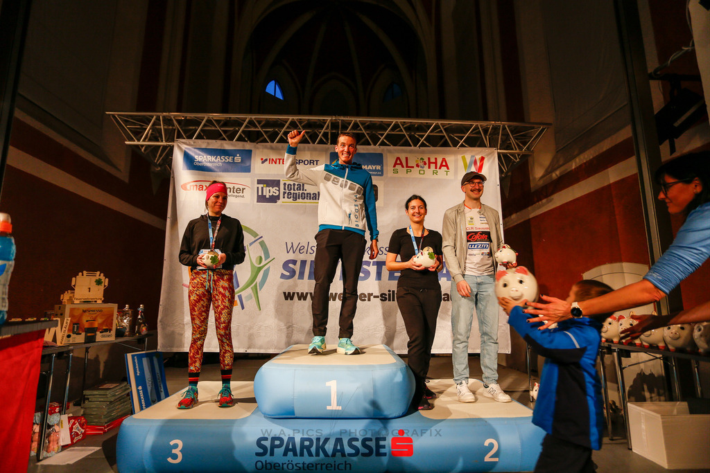 AW_20231231awmac-92 | WELS, 31.12.2023, Sparkasse Silvesterlauf Wels 2023 , Image shows: Photo: WAPICS / Andreas Willdoner