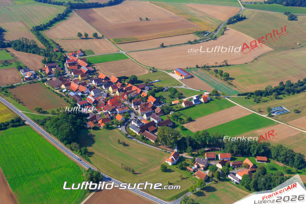 Die Luftaufnahme Ehrl - Scheßlitz wurde vom UL-Flugzeug (keine Drohne) aus fotografiert.Hohe Druck- Auflösung-die Geschenkidee!