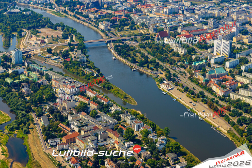 Klassische Luftaufnahme ohne Drohne zeigt:Zollelbe bei Magdeburg - Die Luftbildaufnahme wurde 2025 vom UL-Flugzeug heraus erstellt ( keine Drohnenaufnahme ) - Hochauflösende Luftaufnahme -Nicht vergleichbar mit Google Maps oder Satelittenbilder- Die Geschenkidee !Mit Lizenz und Bildrechte bestellbar